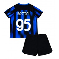 Inter Milan Alessandro Bastoni #95 Hemmadräkt Barn 2023-24 Kortärmad (+ Korta byxor)